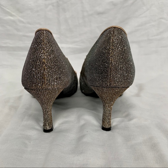 DSW Silver and Gold Sparkly heels - Picture 5 of 5